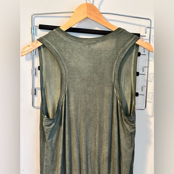🍁La Meil - green high low dress with distressing look colouring. - Picture 6 of 8